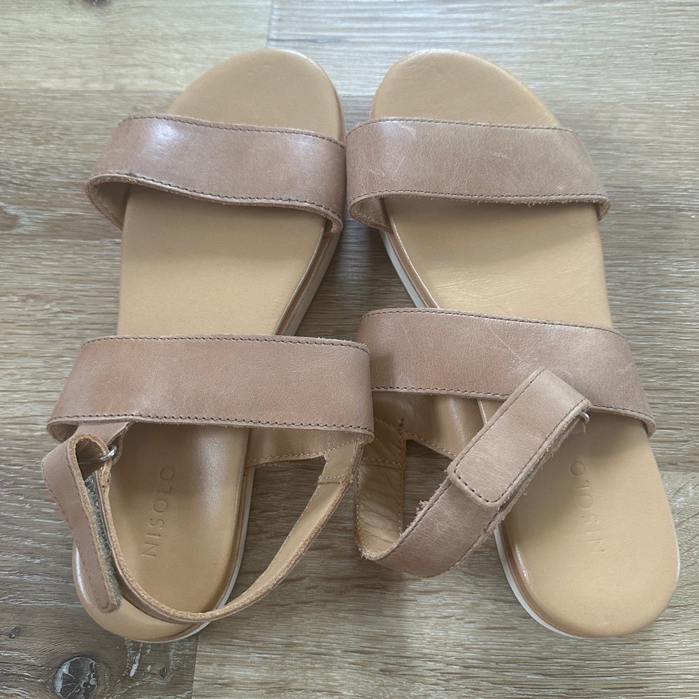 Nisolo Go-To Flatform Sandal 2.0, almond color size 8